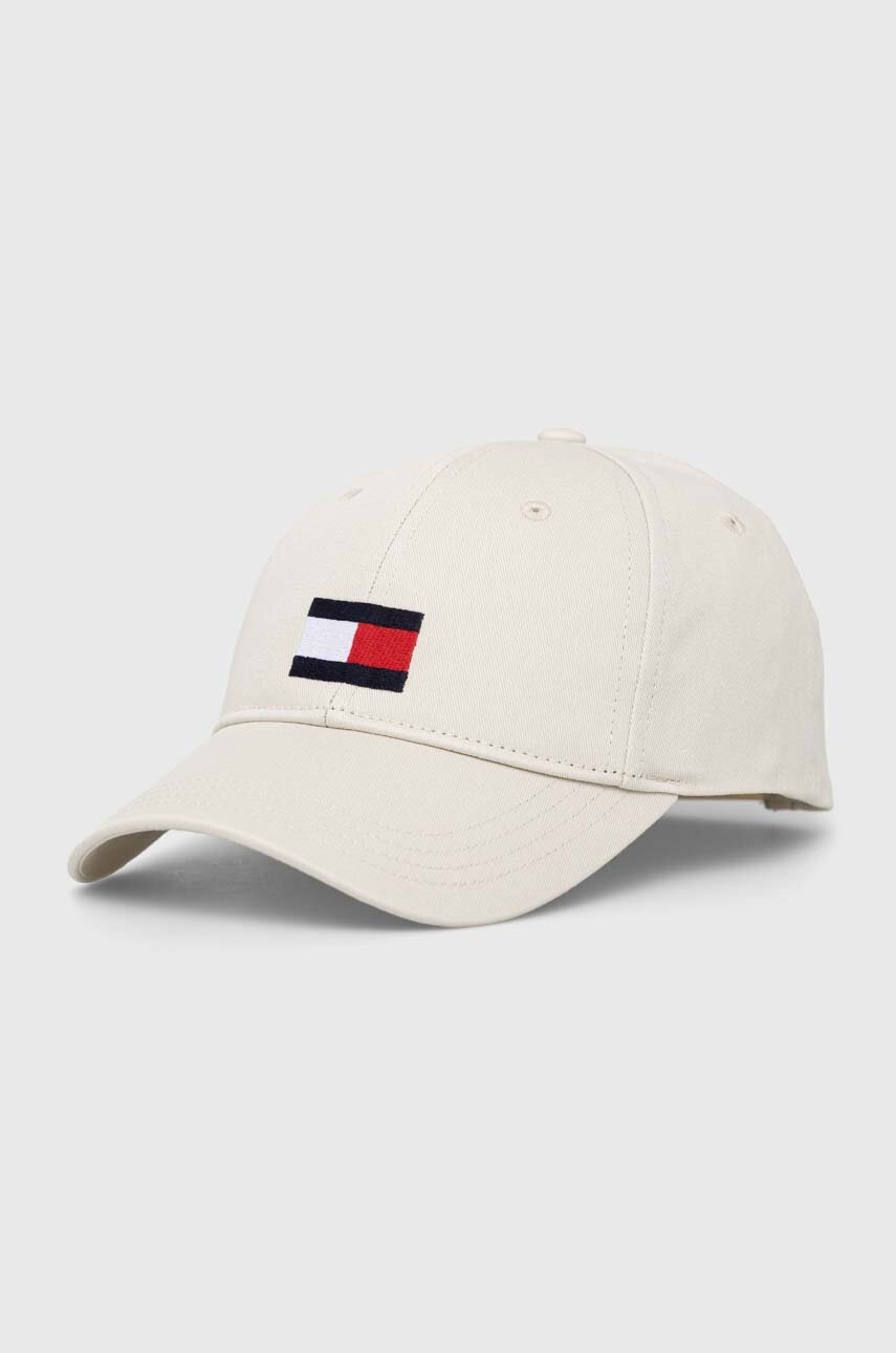 

Детска памучна шапка с козирка Tommy Hilfiger в бежово с апликация, Бежов