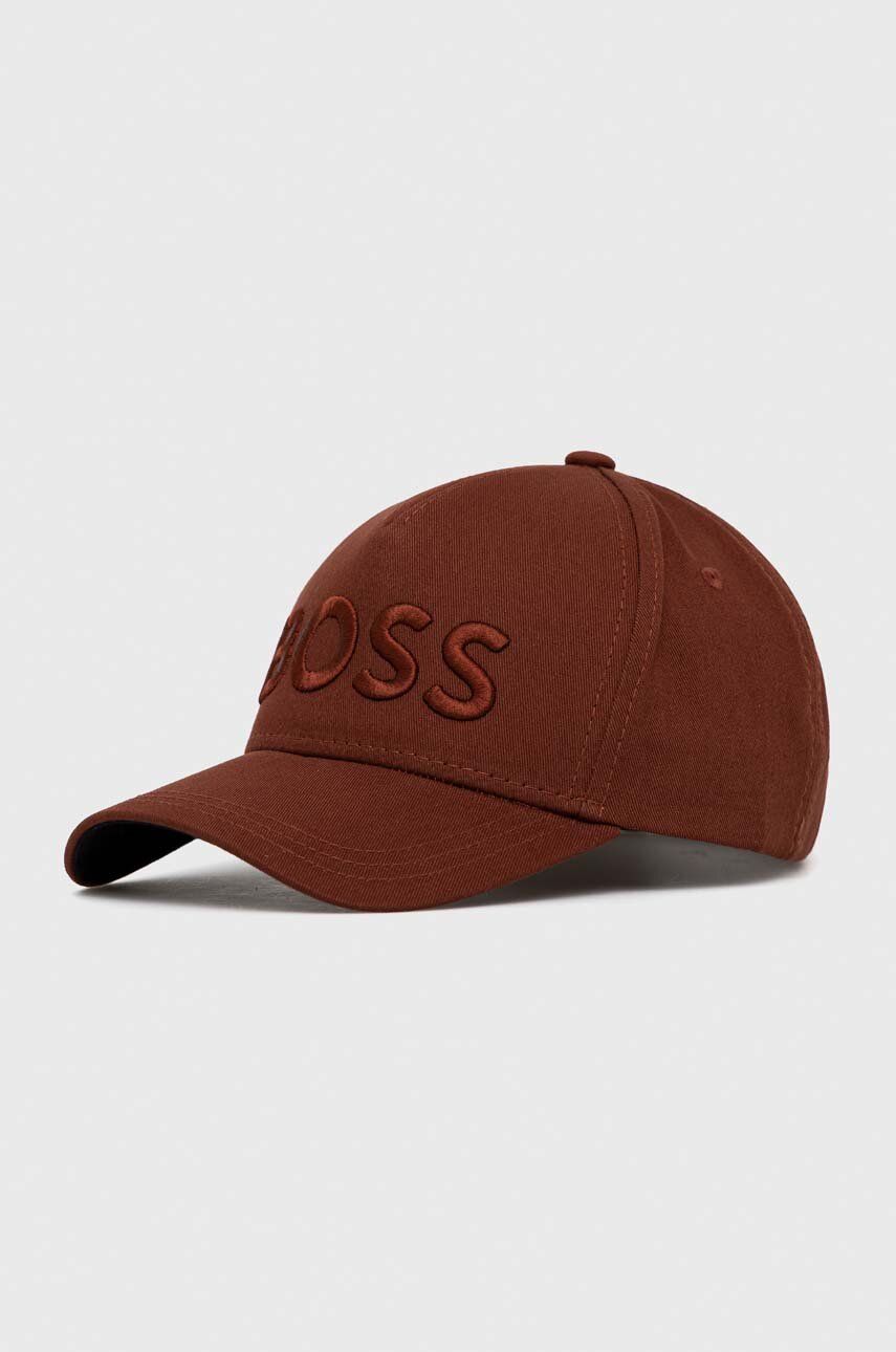 E-shop Bavlněná baseballová čepice BOSS hnědá barva, s aplikací