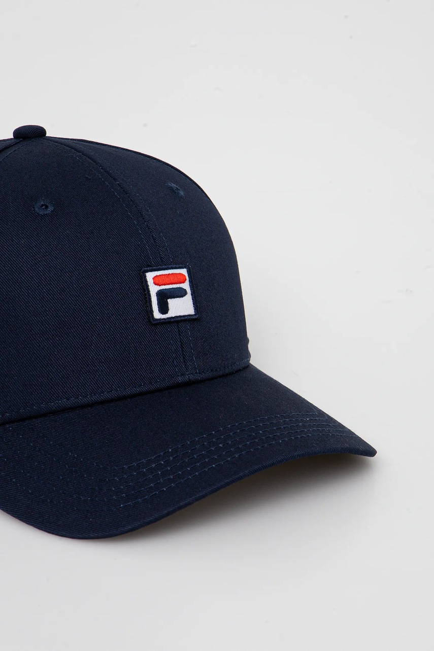 Хлопковая кепка Fila с аппликацией Хлопковая кепка Fila с аппликацией