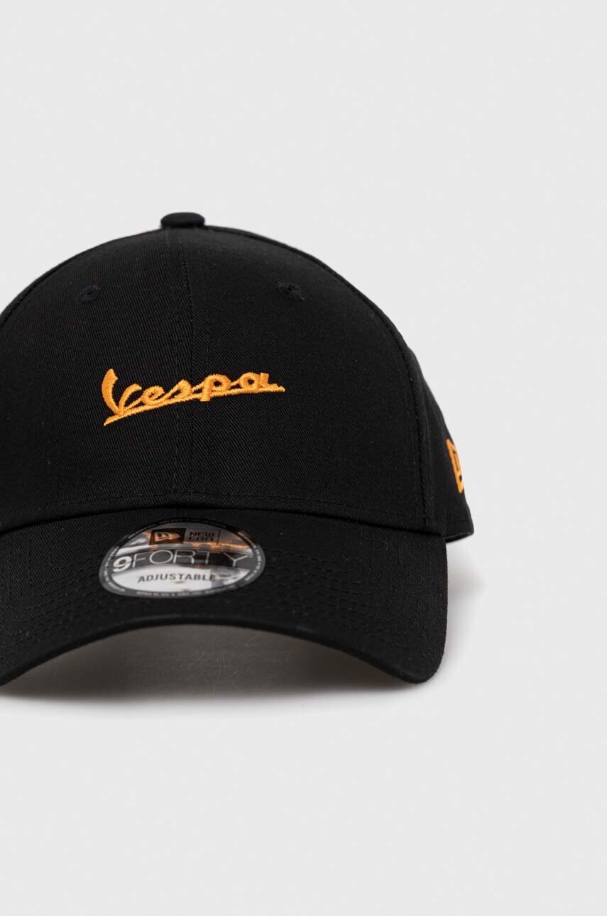 

Хлопковая кепка New Era цвет чёрный с аппликацией VESPA