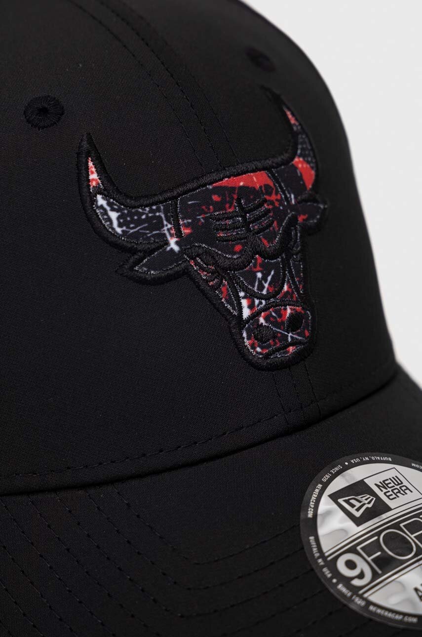 

Кепка New Era колір чорний з аплікацією CHICAGO BULLS