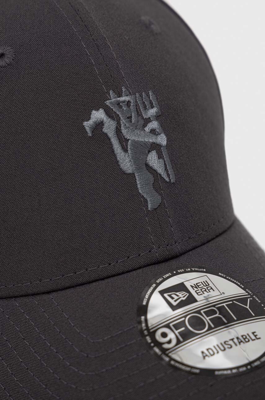 

Кепка New Era цвет серый с аппликацией MANCHESTER UNITED FC
