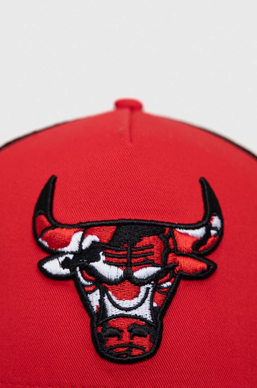 

Кепка New Era цвет красный с аппликацией CHICAGO BULLS