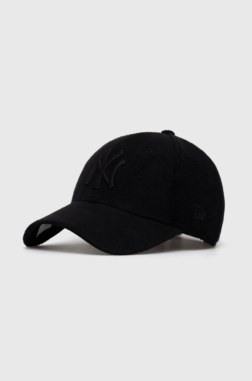 

Шапка с козирка New Era в черно с апликация NEW YORK YANKEES, Черен