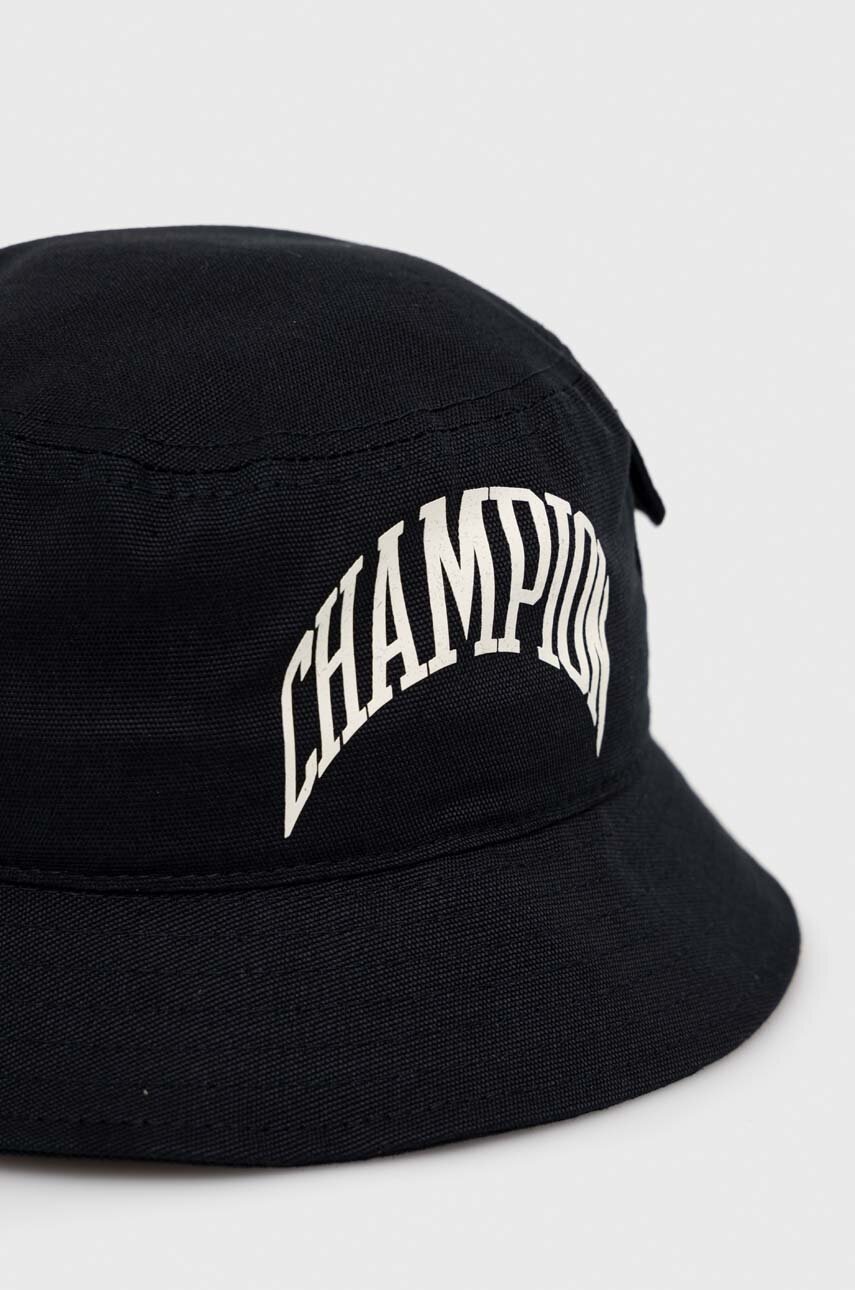 Βαμβακερό καπέλο Champion χρώμα: μαύρο φωτογραφία