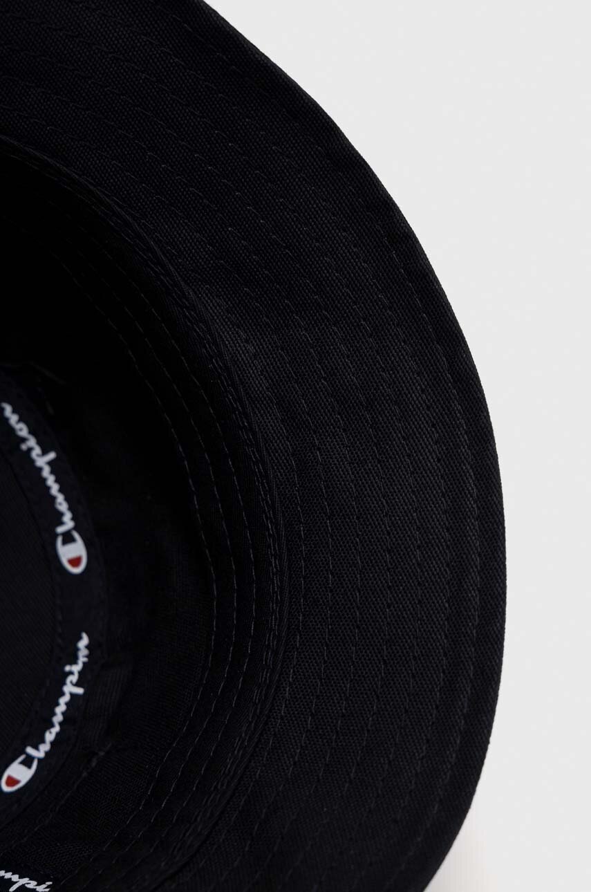 Βαμβακερό καπέλο Champion χρώμα: μαύρο φωτογραφία