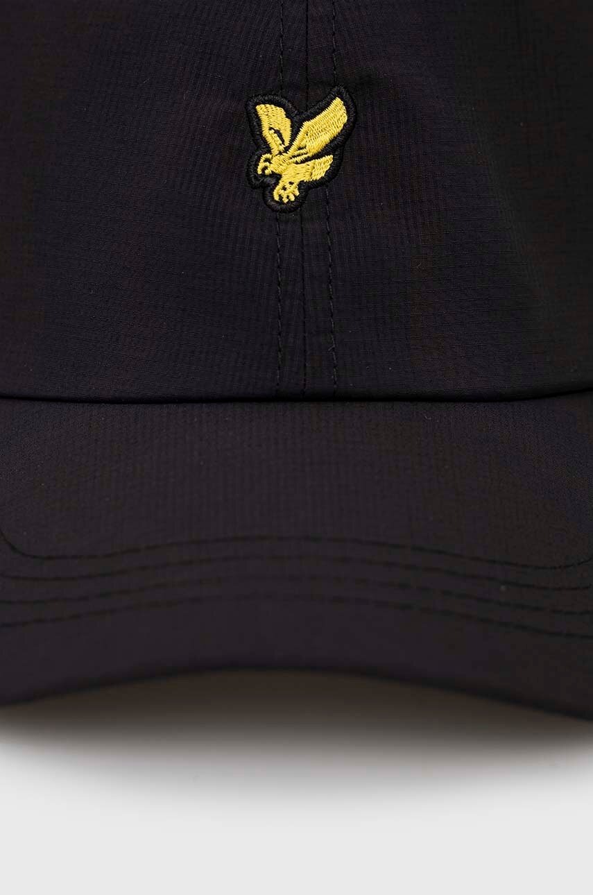 

Кепка Lyle & Scott цвет чёрный с аппликацией