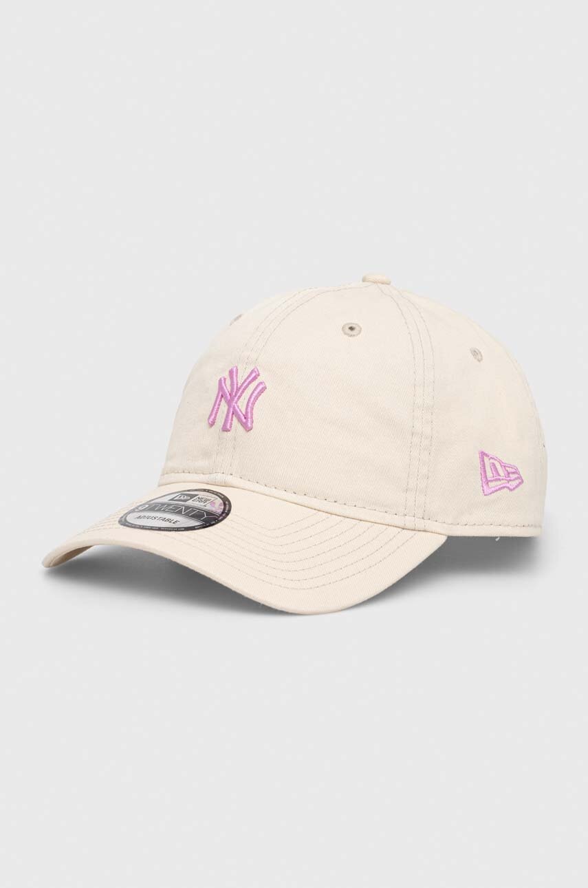 

Бавовняна бейсболка New Era колір бежевий з аплікацією NEW YORK YANKEES