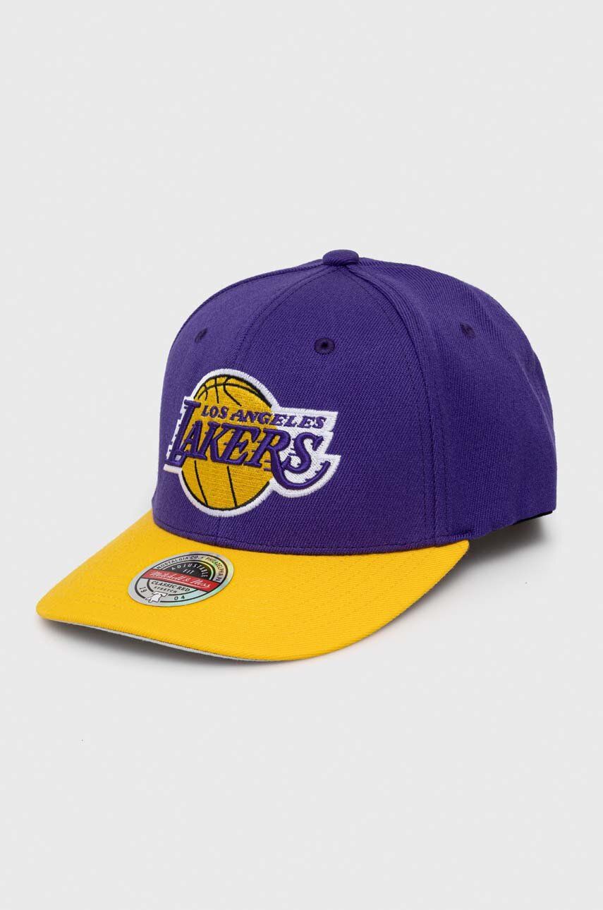 Čepice s vlněnou směsí Mitchell&Ness Los Angeles Lakers fialová barva, s aplikací