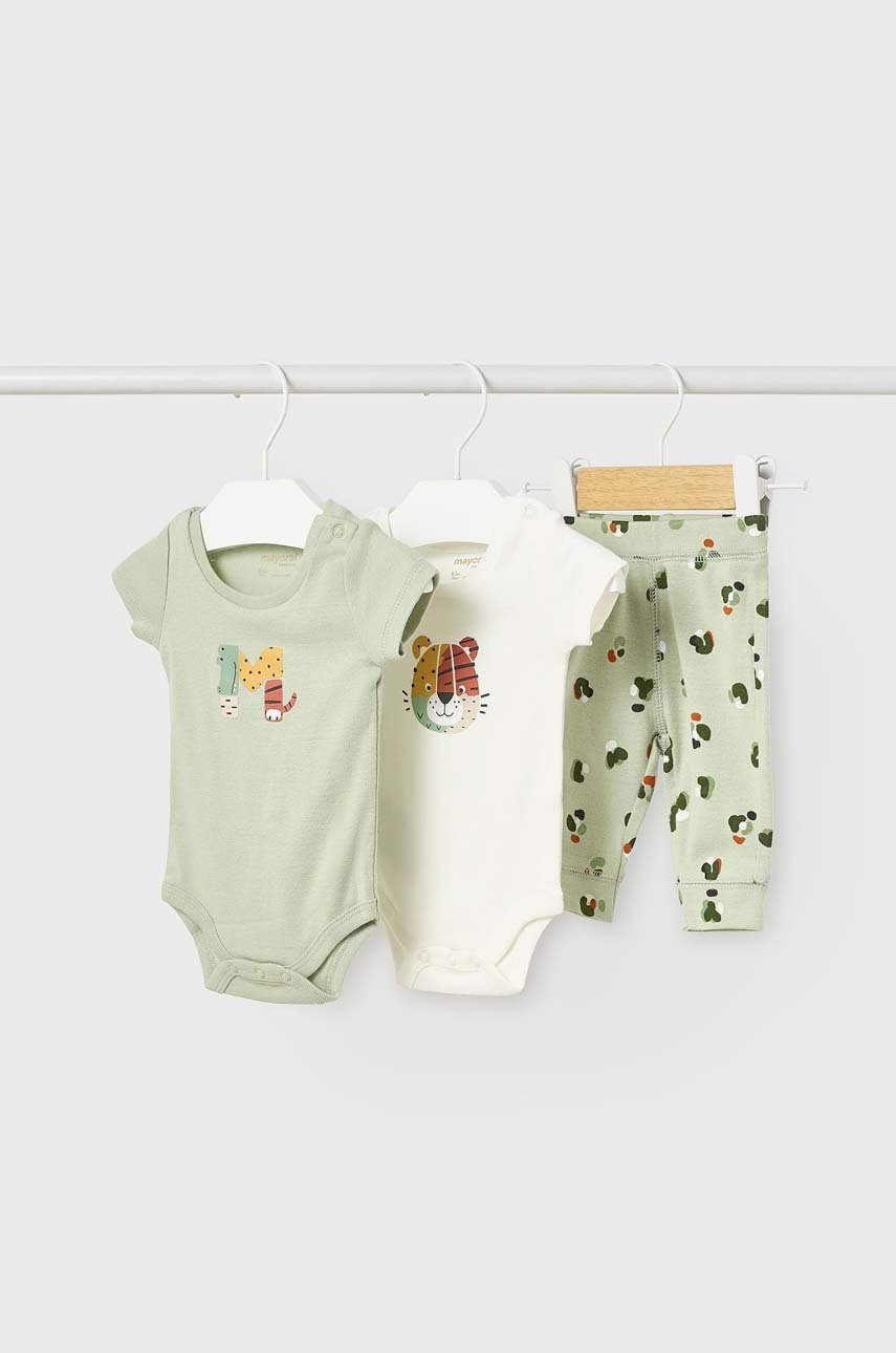 

Комплект для младенцев Mayoral Newborn цвет зелёный