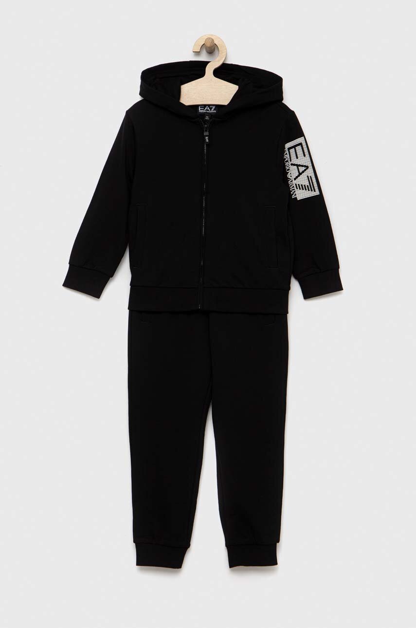 

Детски анцуг EA7 Emporio Armani в черно, Черен