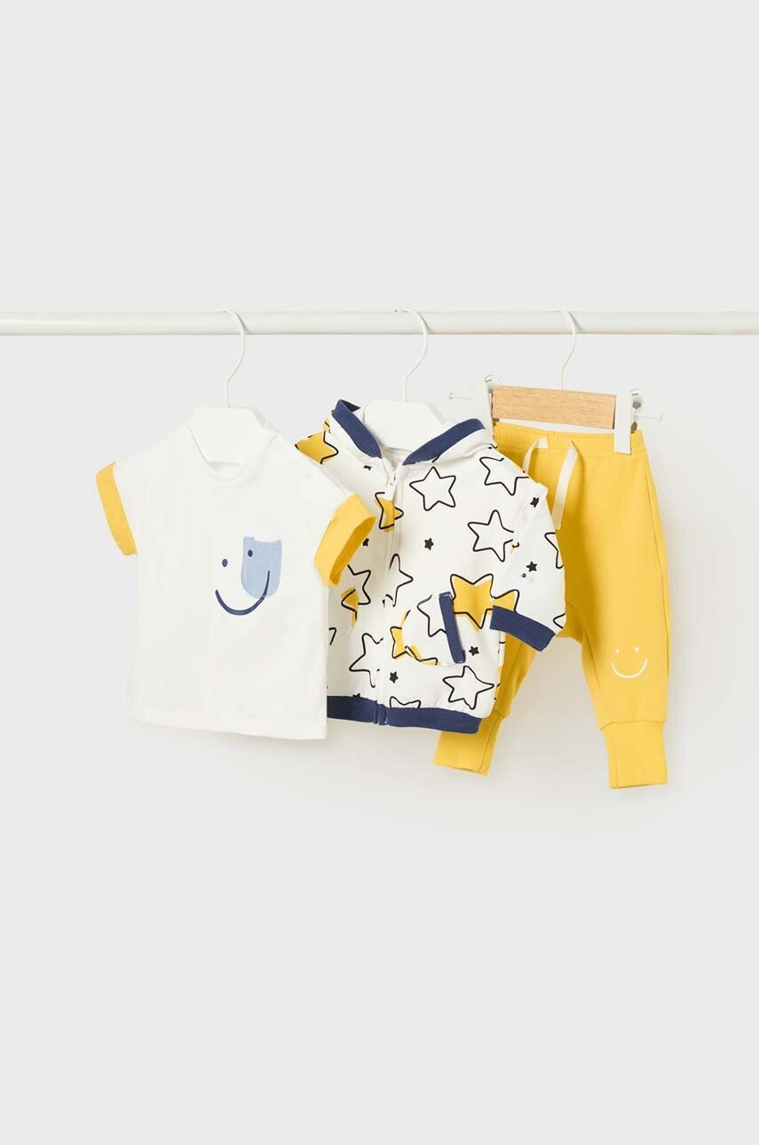 

Комплект за бебета Mayoral Newborn в жълто, Жълт
