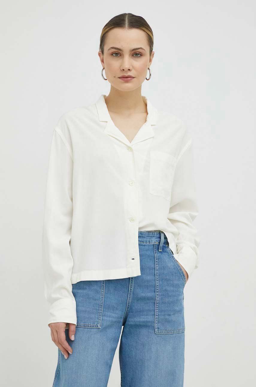 Košile Wrangler dámská, béžová barva, relaxed, s klasickým límcem - béžová -  50 % Modal