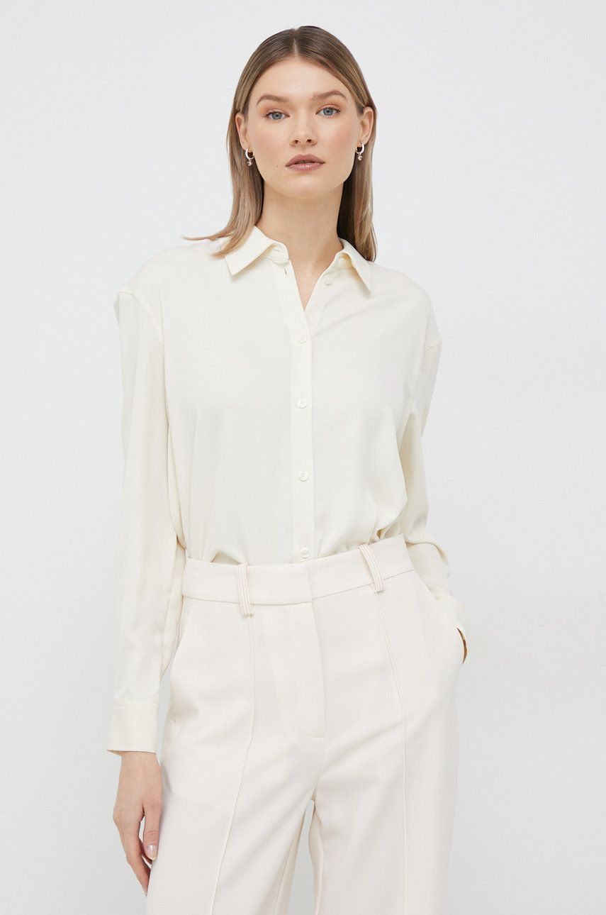 Košile Calvin Klein dámská, béžová barva, regular, s klasickým límcem - béžová -  100 % Polyest