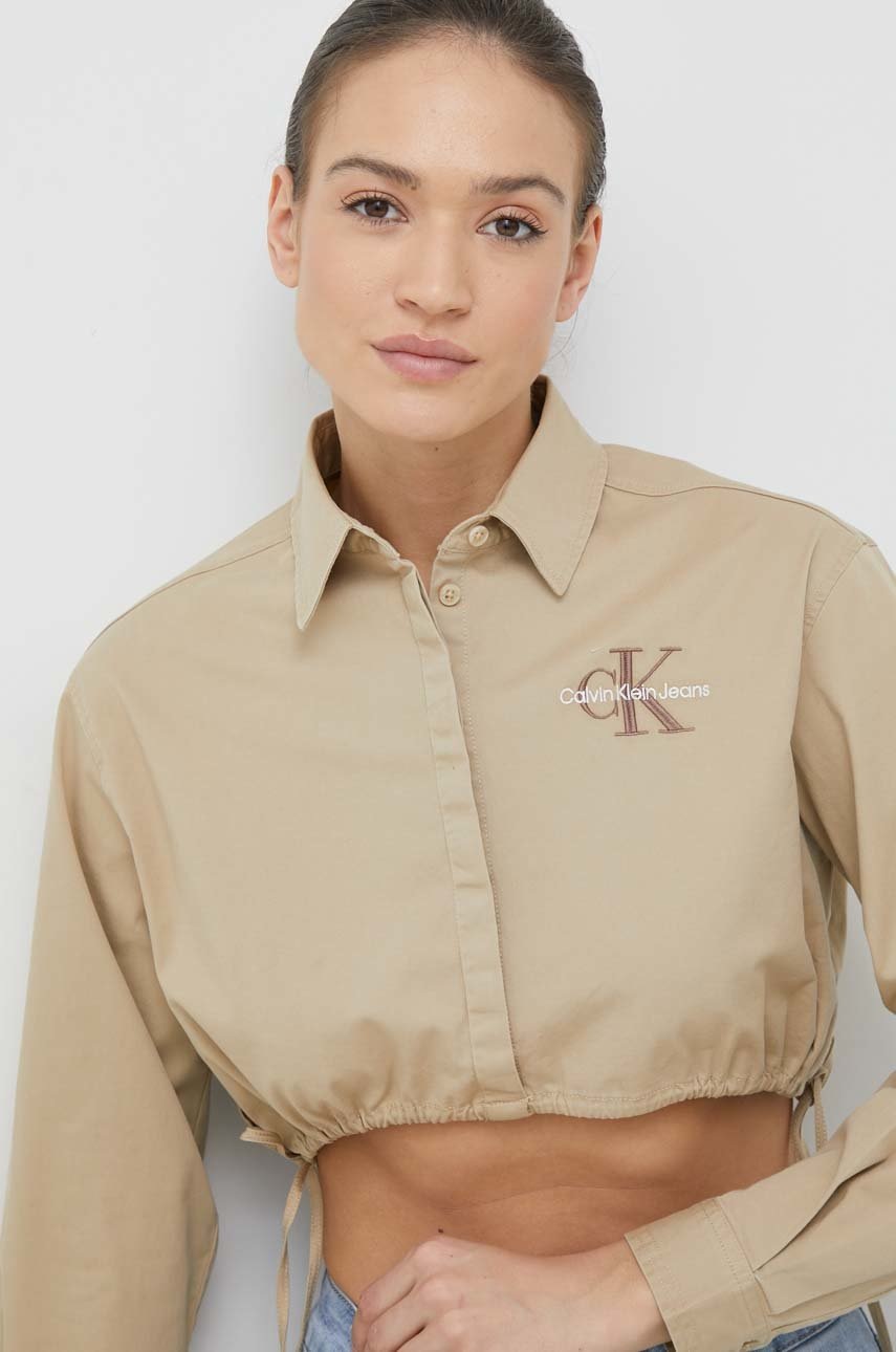 

Риза Calvin Klein Jeans дамска в бежово със стандартна кройка с класическа яка, Бежов
