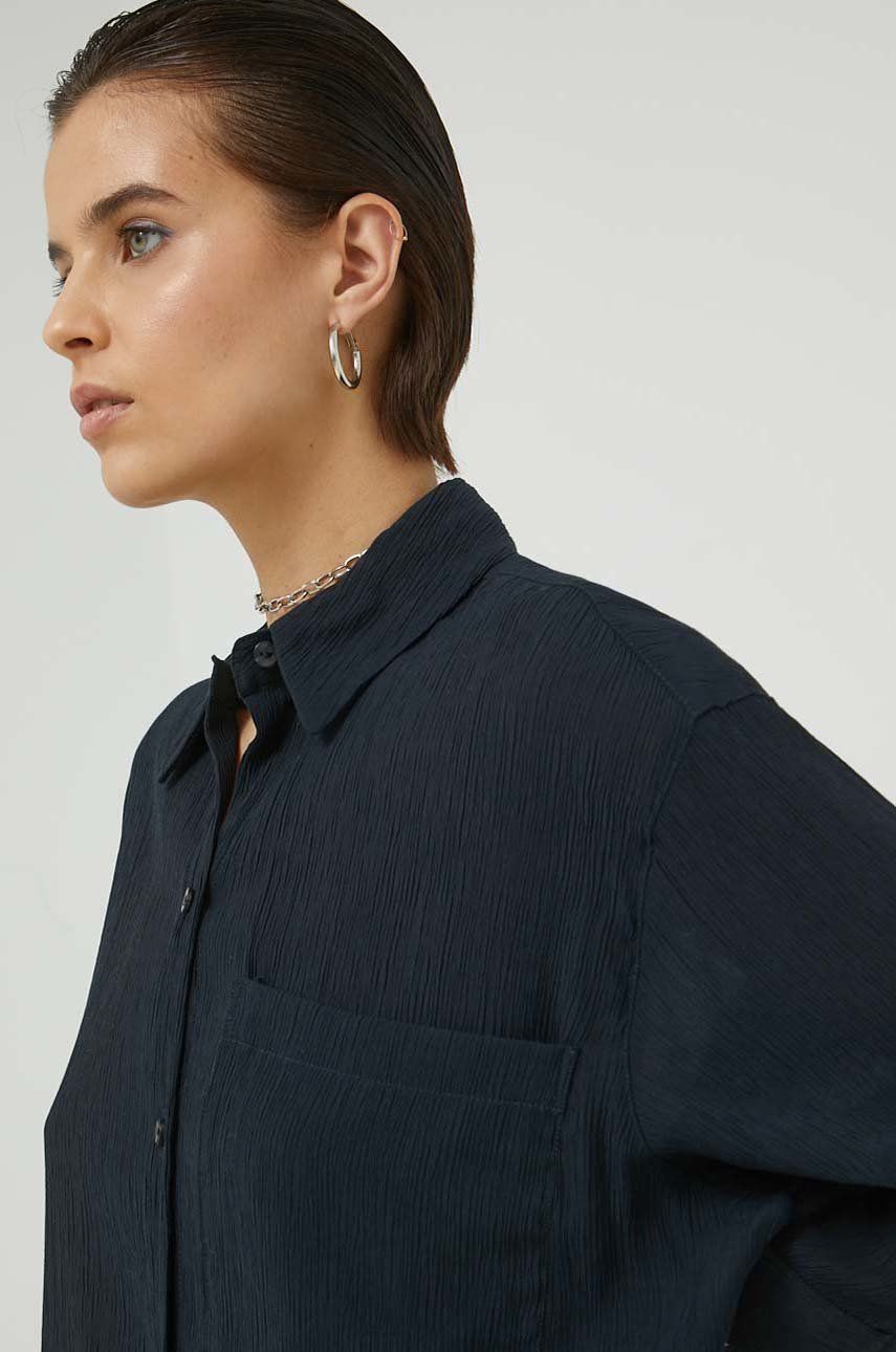 E-shop Košile Abercrombie & Fitch dámská, černá barva, relaxed, s klasickým límcem