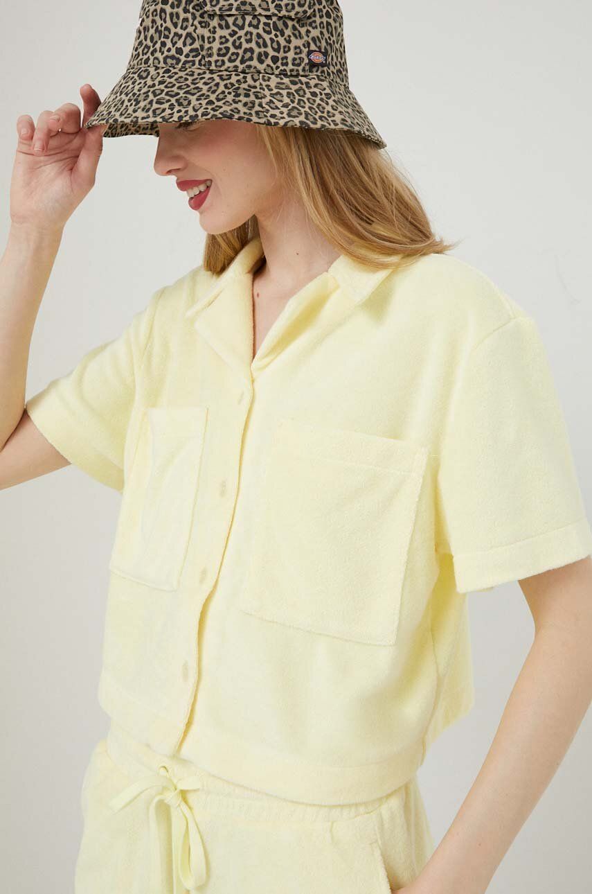 Košile UGG dámská, žlutá barva, regular, s klasickým límcem - žlutá -  80 % Bavlna