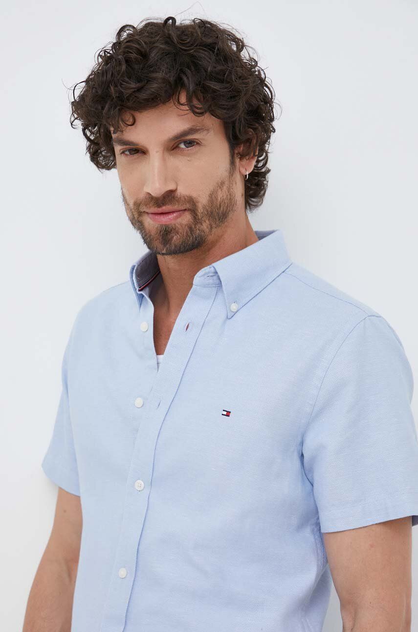 Lněná košile Tommy Hilfiger regular, s límečkem button-down - modrá -  80 % Bavlna
