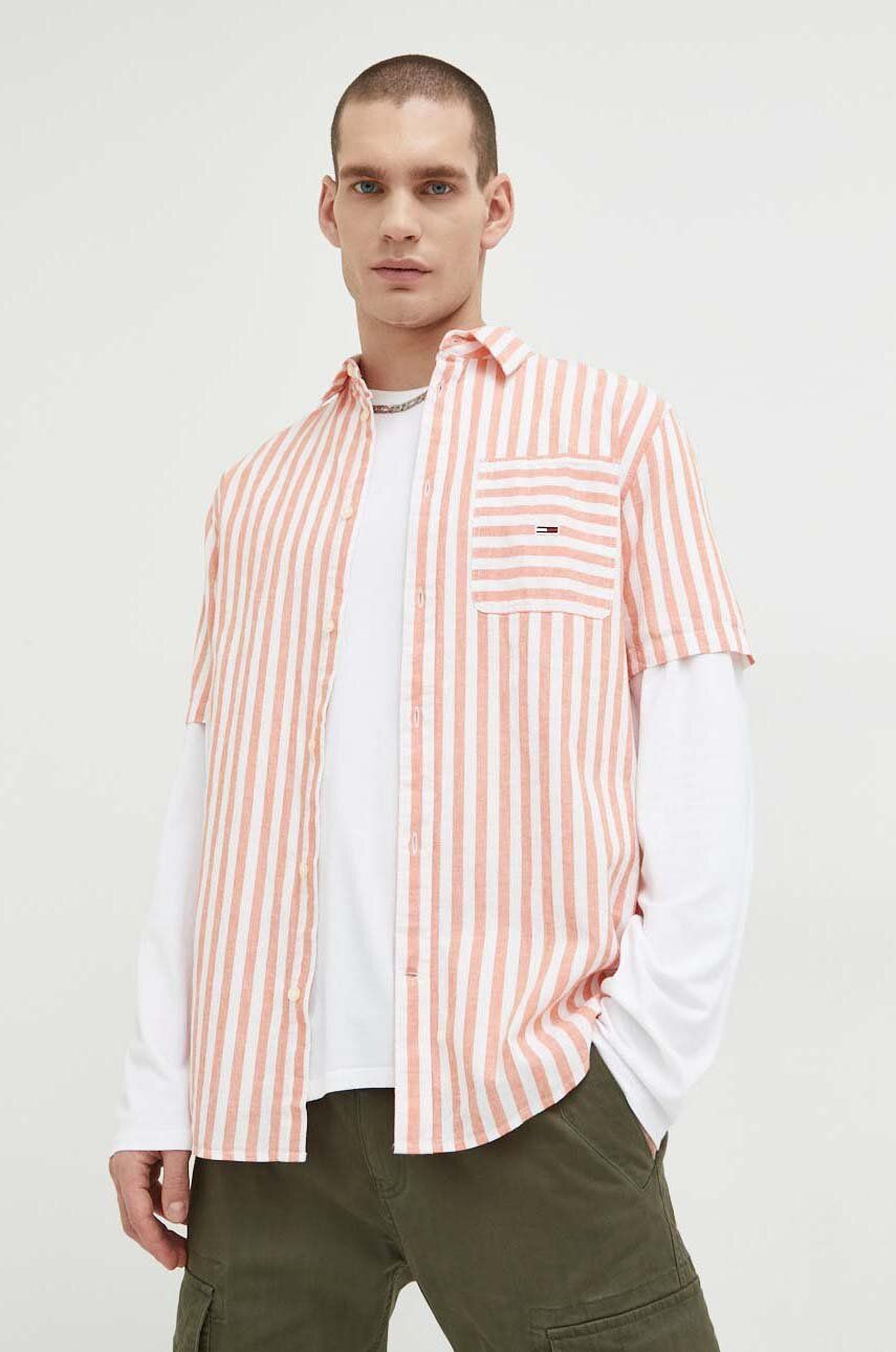 Košile s příměsí lnu Tommy Jeans oranžová barva, relaxed, s klasickým límcem - oranžová -  58 %