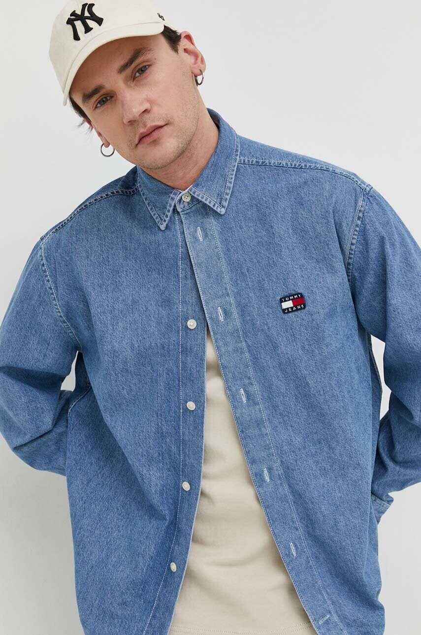 

Джинсовая рубашка Tommy Jeans мужская relaxed классический воротник