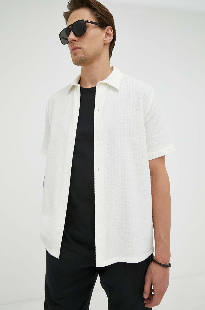 Košile Samsoe Samsoe pánská, béžová barva, regular, s klasickým límcem - béžová -  98 % Bavlna