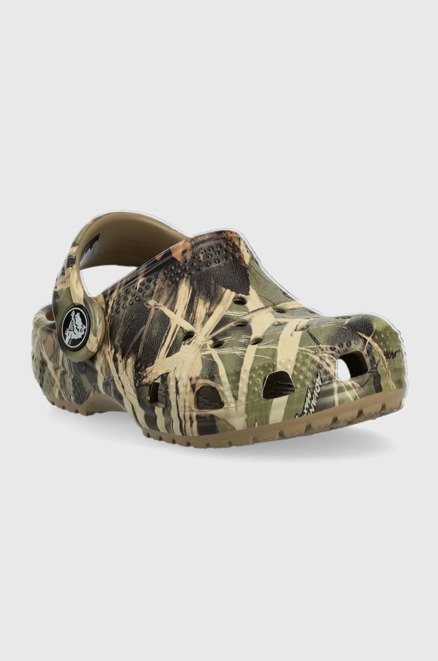 Детские шлепанцы Crocs цвет зелёный Детские шлепанцы Crocs цвет зелёный