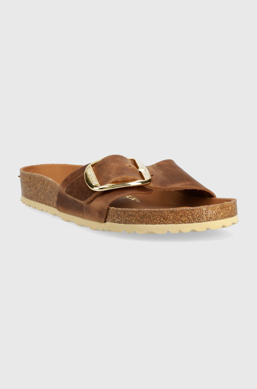 

Кожаные шлепанцы Birkenstock MADRID BIG BUCKLE женские цвет коричневый 1006524