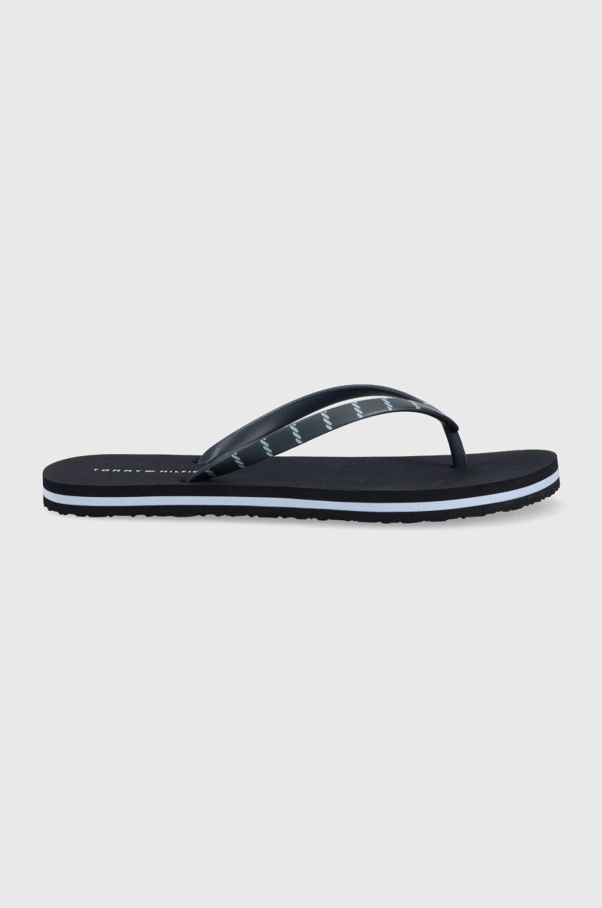 Žabky Tommy Hilfiger TOMMY ESSENTIAL BEACH SANDAL dámské, tmavomodrá barva, na plochém podpatku, FW0