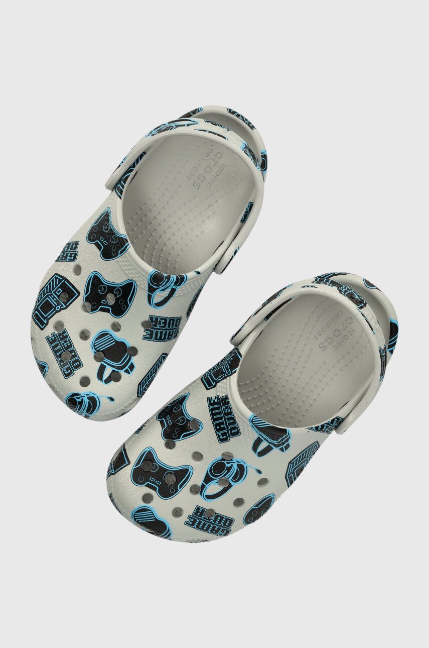 Levně Dětské pantofle Crocs CLASSIC GAME OVER CLOG šedá barva