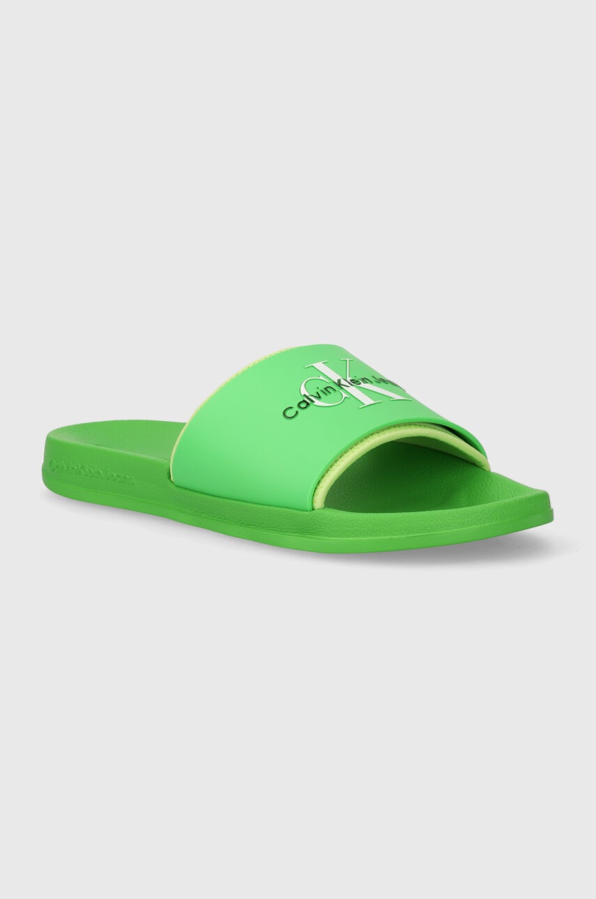 

Чехли Calvin Klein Jeans SLIDE MONOGRAM TPU в зелено YM0YM00361, Зелен