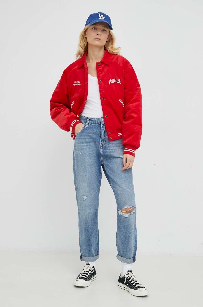 

Вельветовый бомбер Wrangler цвет красный переходная oversize