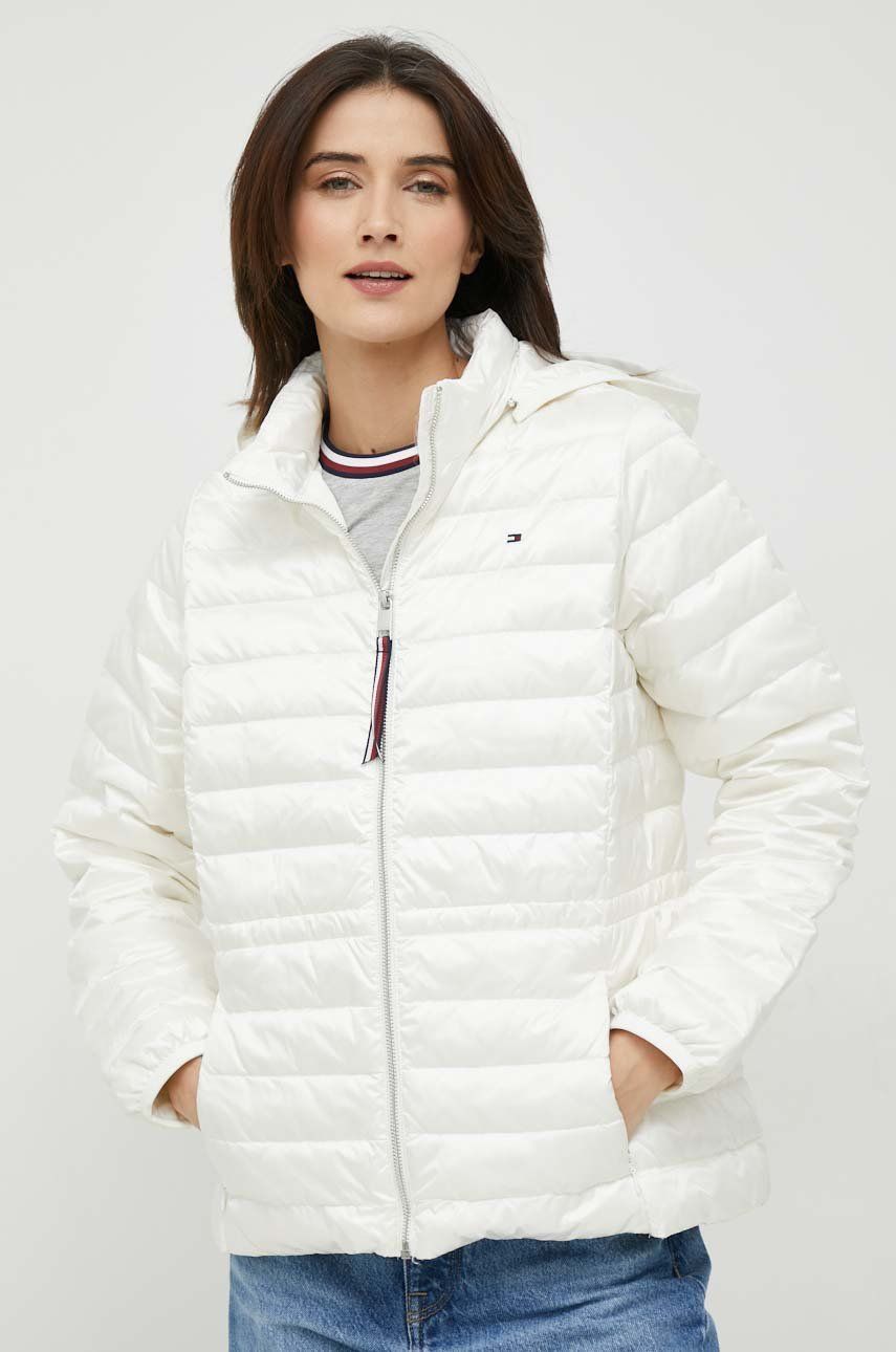 Levně Péřová bunda Tommy Hilfiger dámská, bílá barva, přechodná