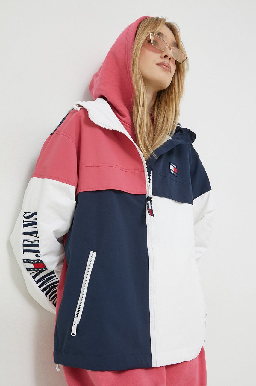 Tommy Jeans geaca femei, culoarea alb, de tranzitie, oversize