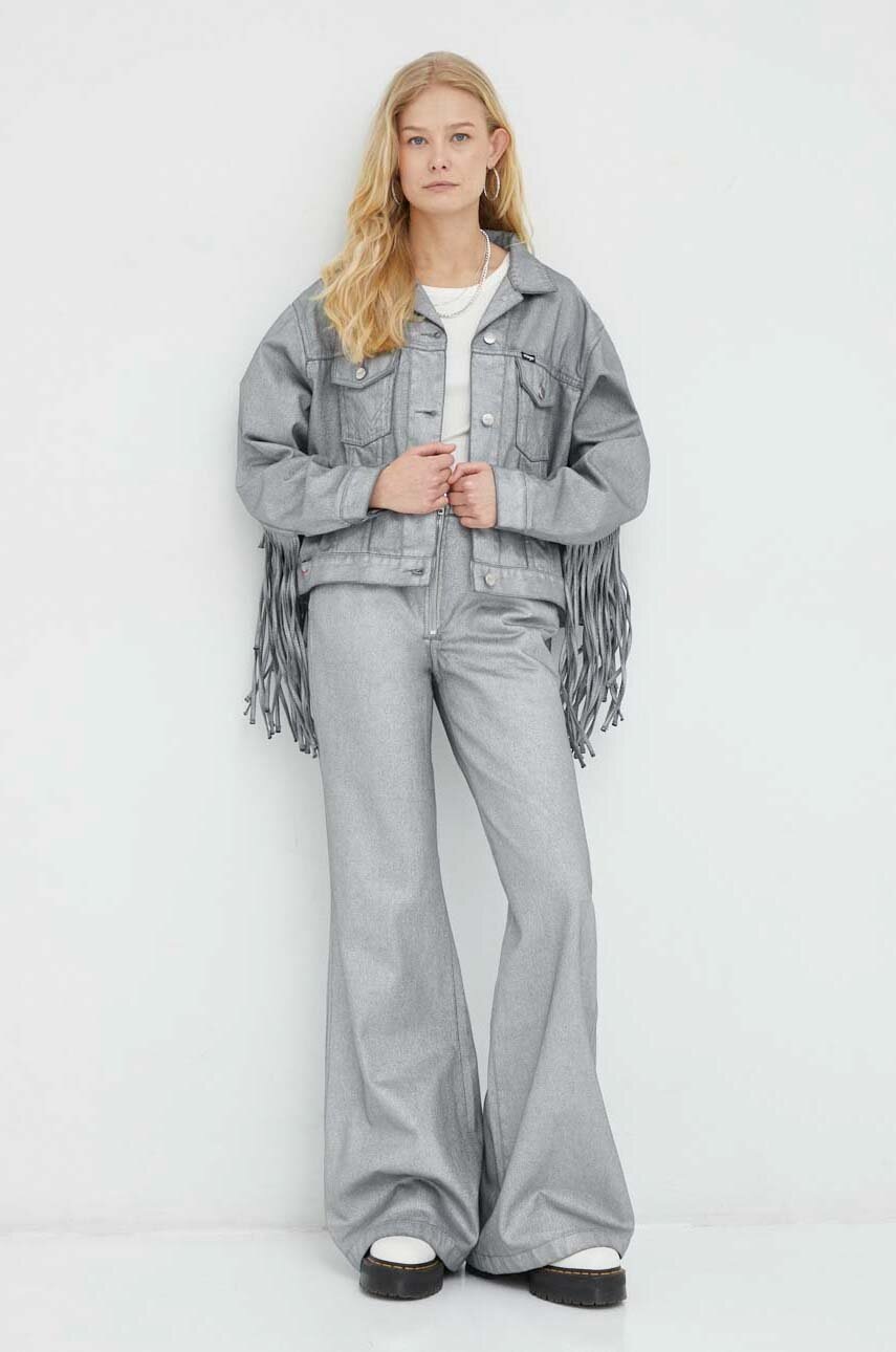 

Джинсова куртка Wrangler жіноча колір сірий перехідна oversize