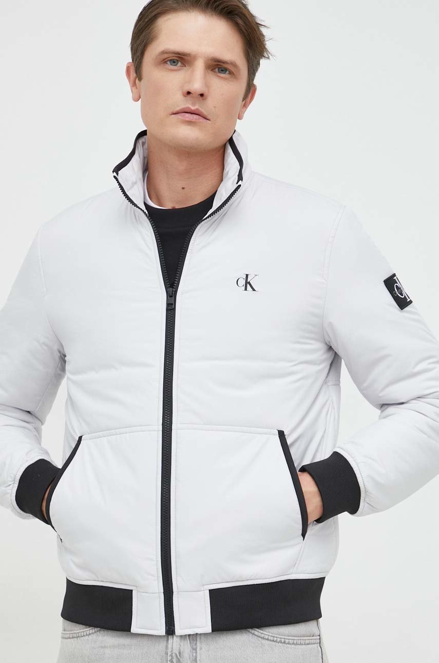 

Яке Calvin Klein Jeans в сиво с преходна изолация, Сив