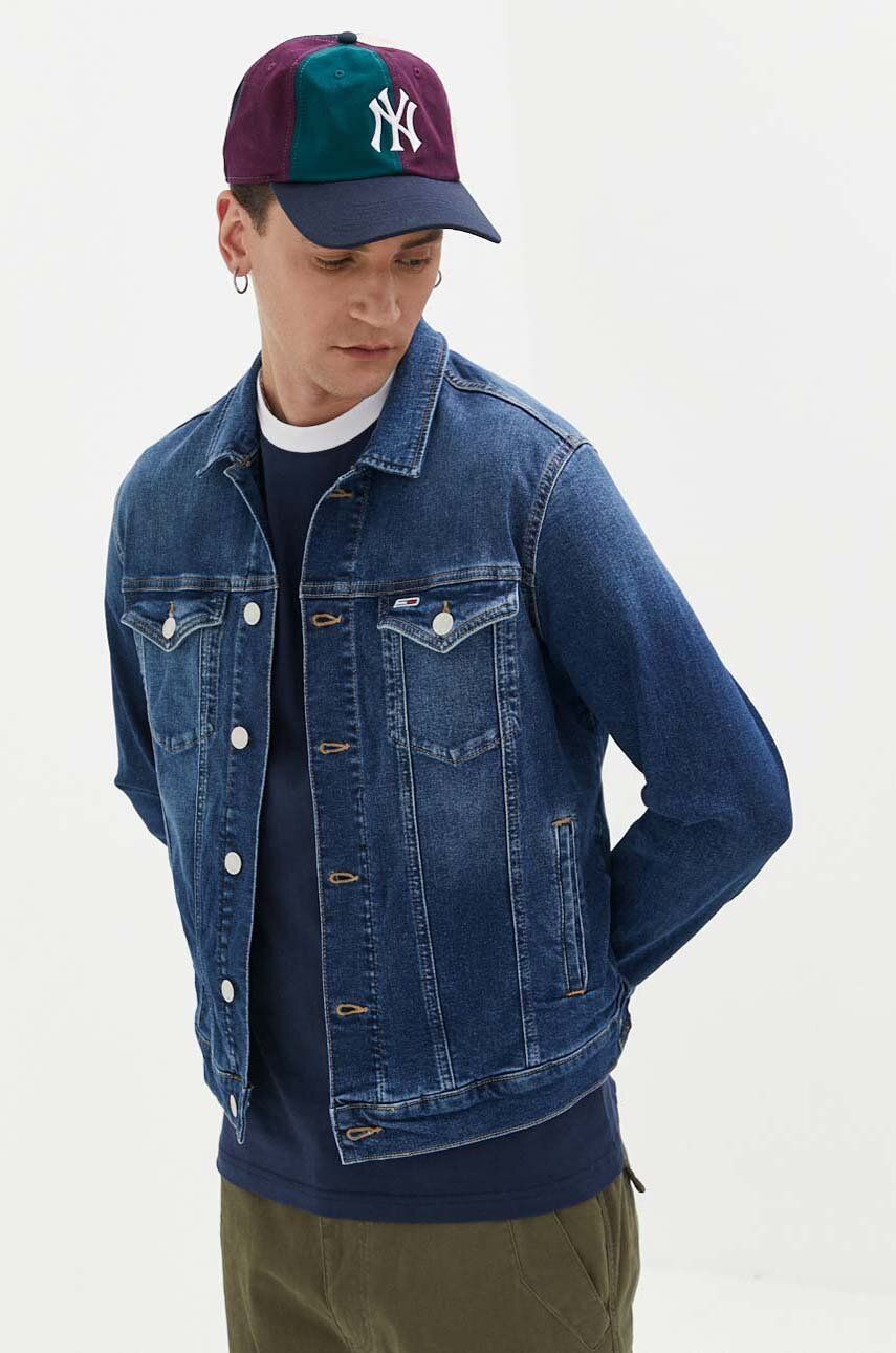 Džínová bunda Tommy Jeans pánská, tmavomodrá barva, přechodná - námořnická modř -  98 % Bavlna