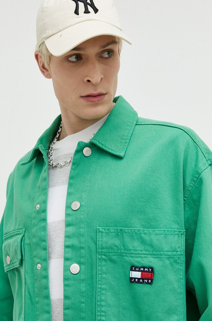 Džínová bunda Tommy Jeans pánská, zelená barva, přechodná - zelená -  100 % Bavlna