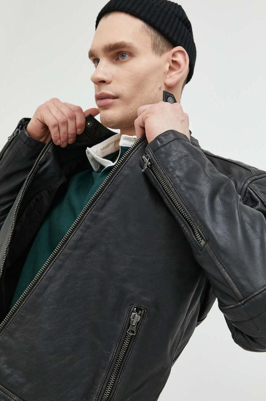 

Кожаная куртка Superdry мужская цвет чёрный переходная