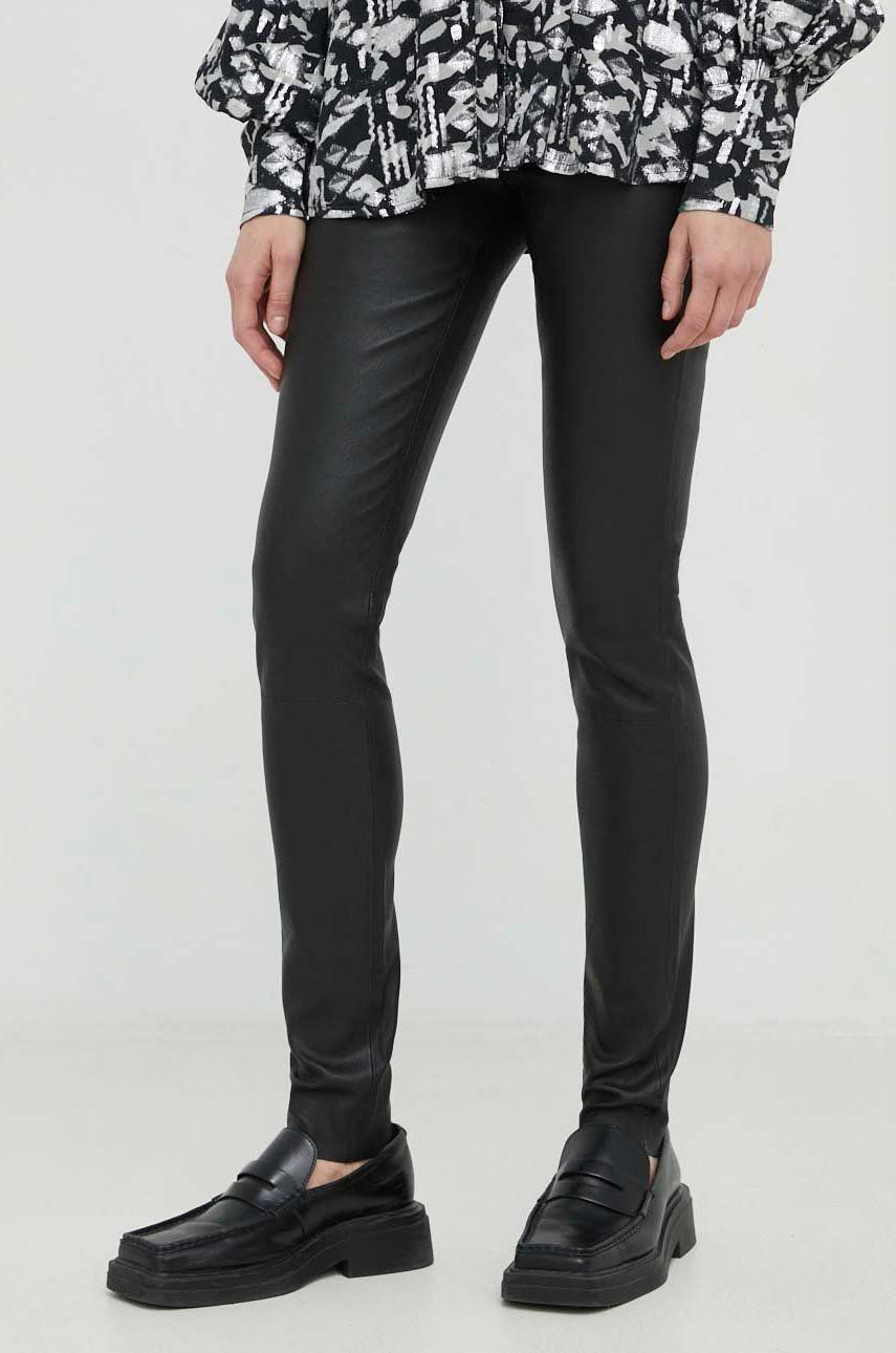 Levně Kožené kalhoty Bruuns Bazaar Christa dámské, černá barva
