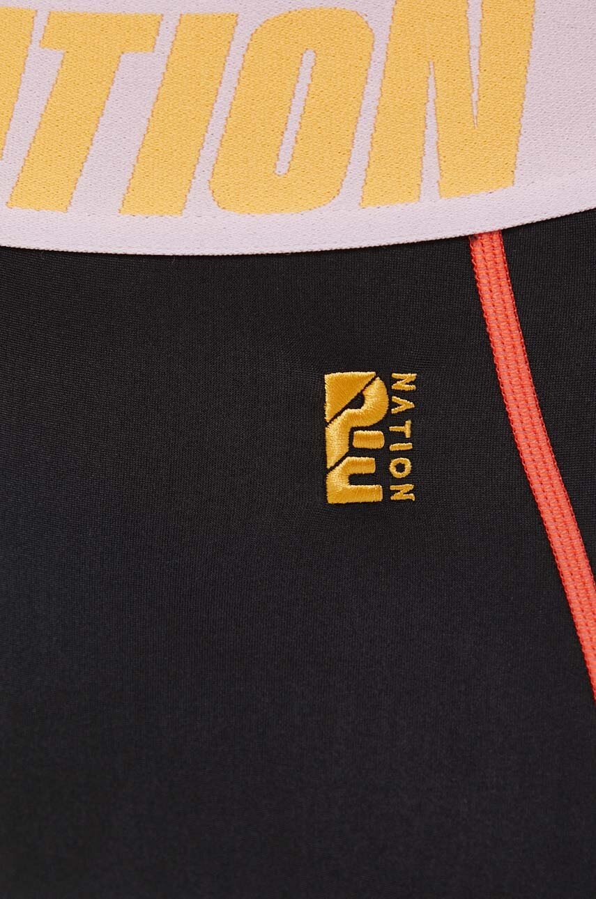 Κολάν προπόνησης P.E Nation In Play χρώμα: μαύρο φωτογραφία