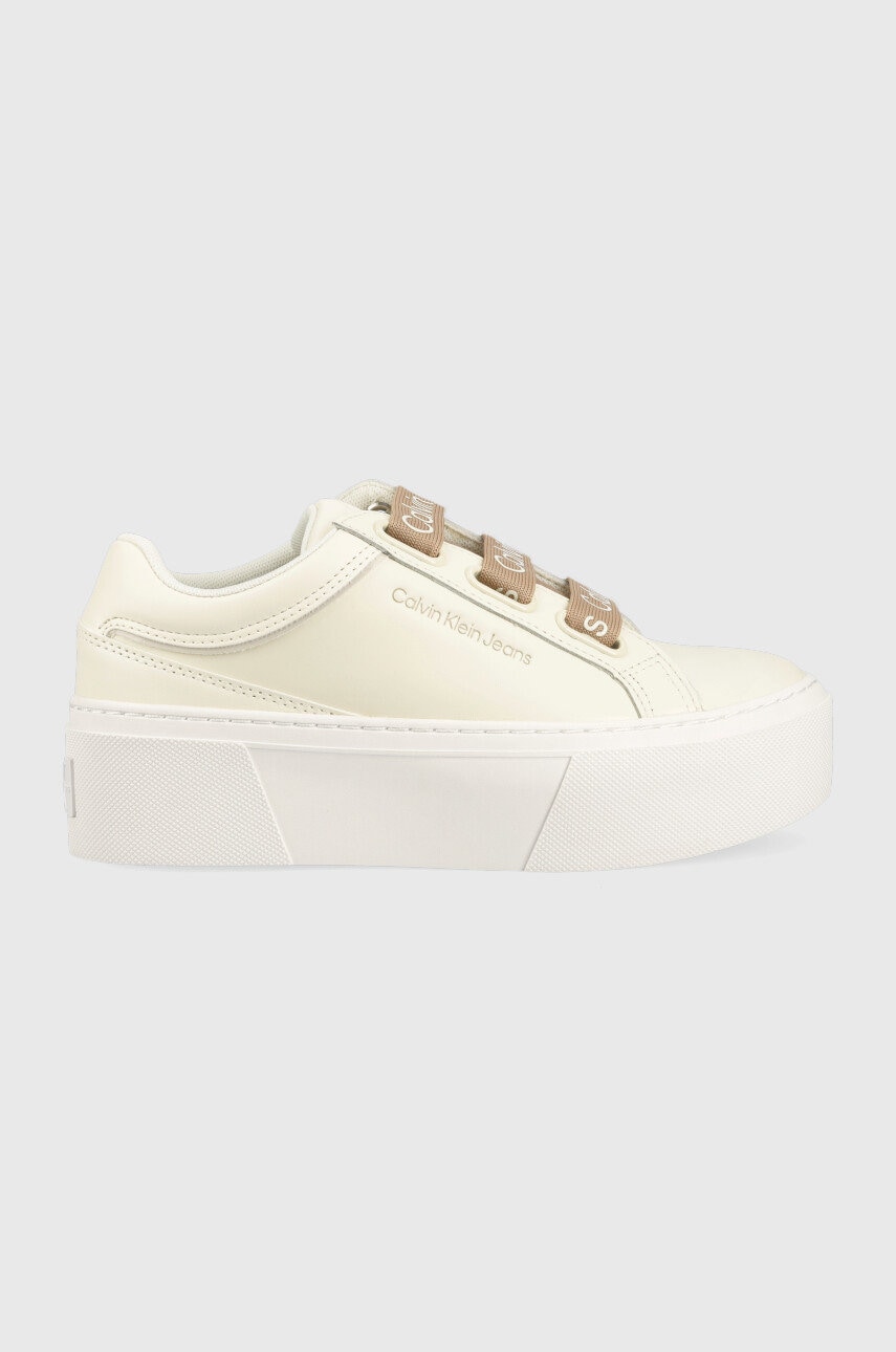 

Маратонки Calvin Klein Jeans YW0YW00868 FLATFORM+ LOW BRANDED LACES в бежово, Бежов