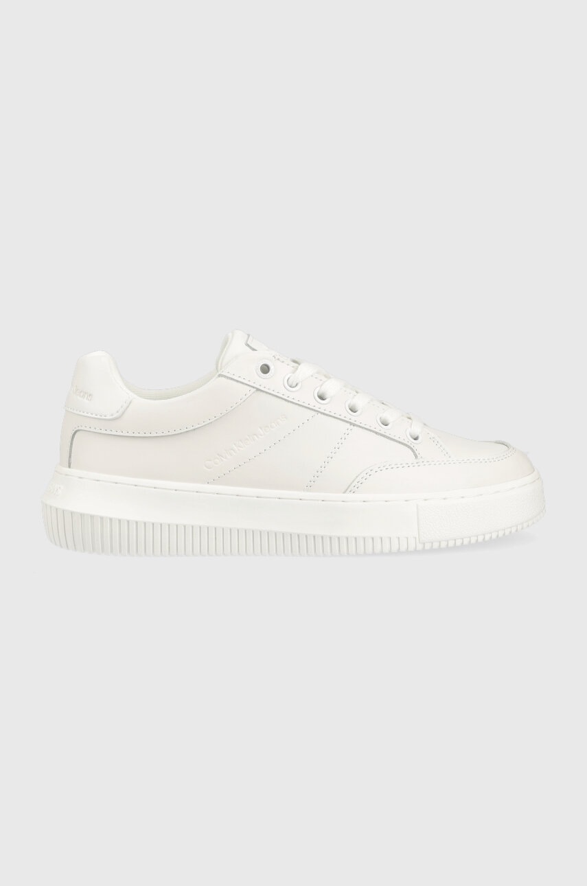

Кожени маратонки Calvin Klein Jeans CHUNKY CUPSOLE BADGE в бяло YW0YW00926, Бял