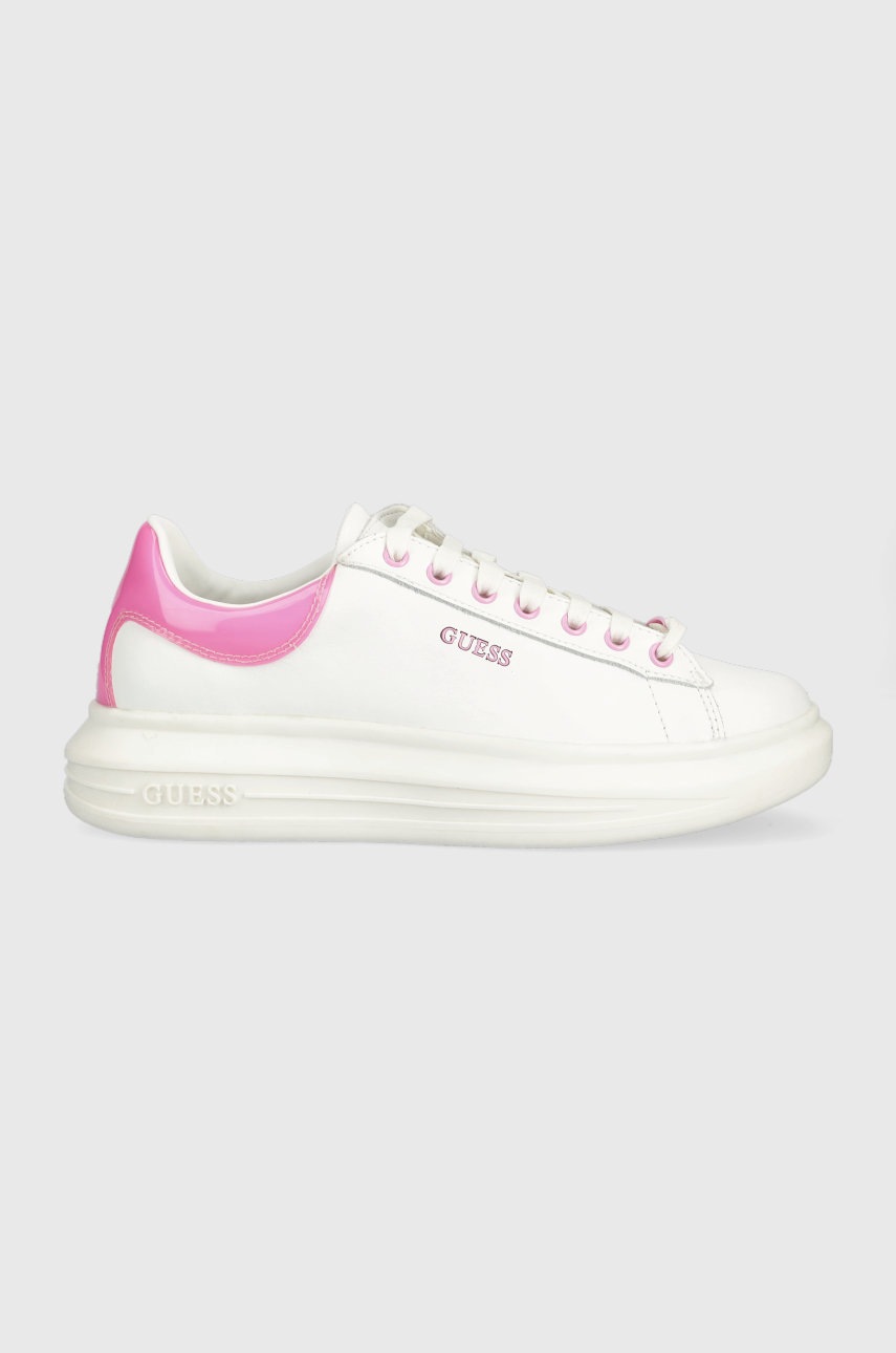 

Шкіряні кросівки Guess Vibo колір білий FL5VIB LEA12