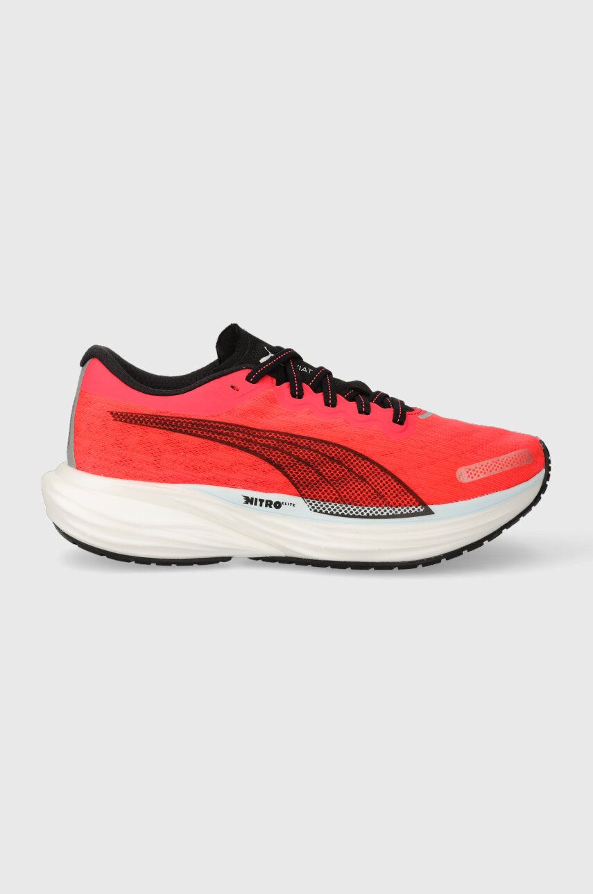 Levně Běžecké boty Puma Deviate Nitro 2 Wns červená barva