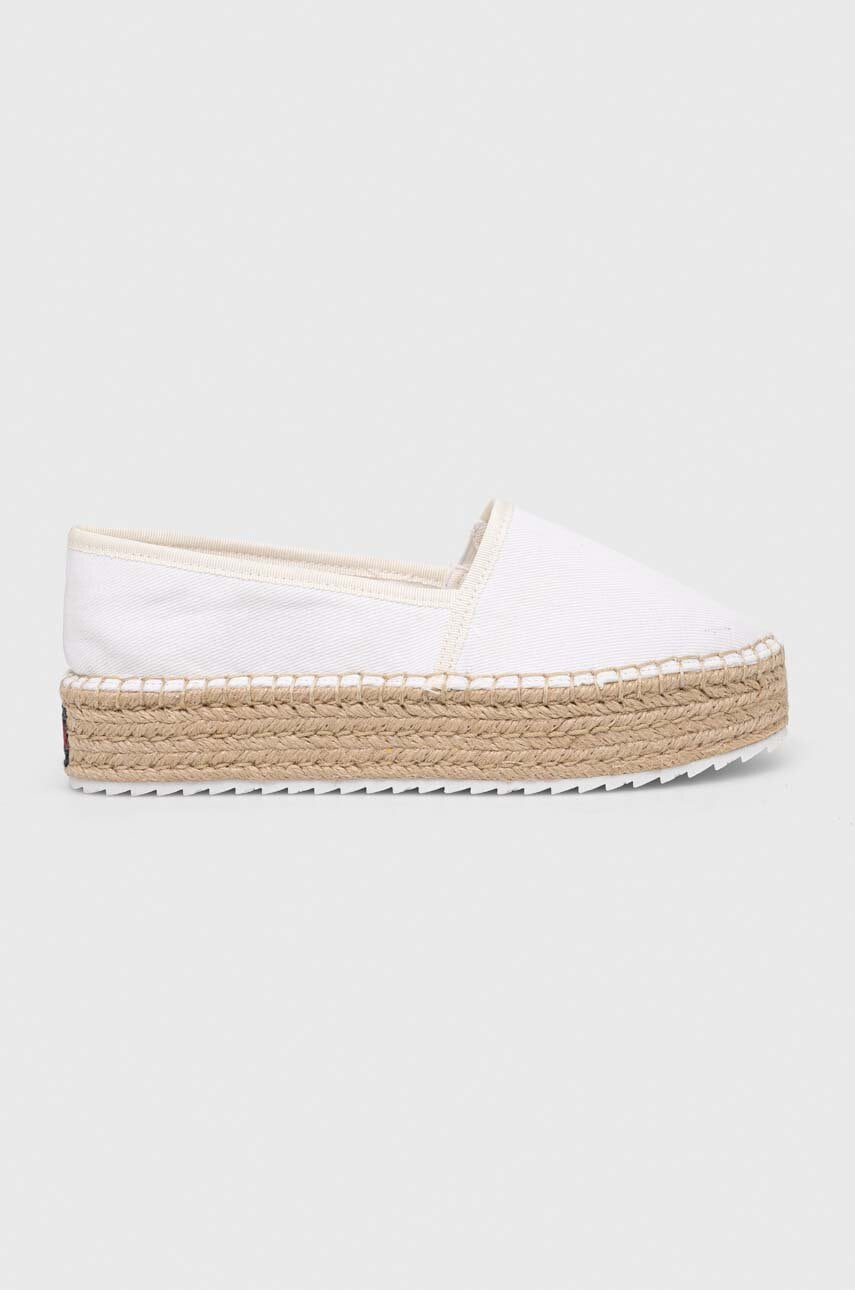 Espadrilky Tommy Jeans FLATFORM ESPADRILLE bílá barva, na platformě, EN0EN02078 - bílá -  Svrše