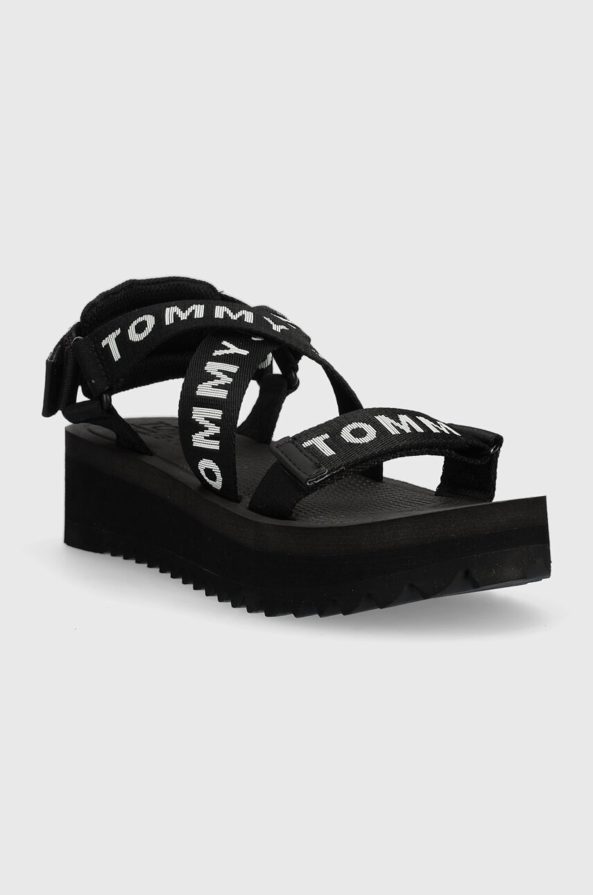 

Сандалии Tommy Jeans FLTFRM EVA SNDL женские цвет чёрный на платформе EN0EN02119