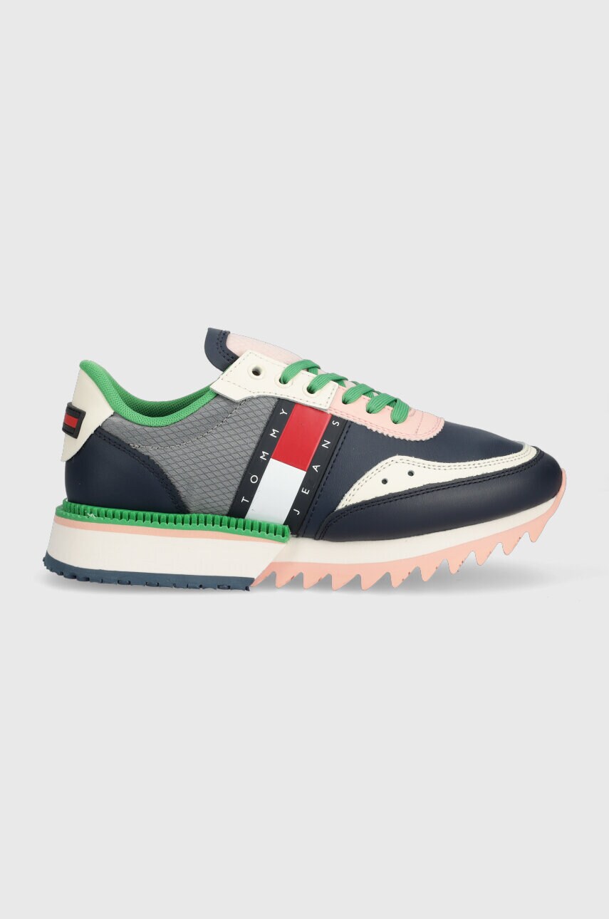 

Маратонки Tommy Jeans CLEATED WMN в тъмносиньо, Тъмносин