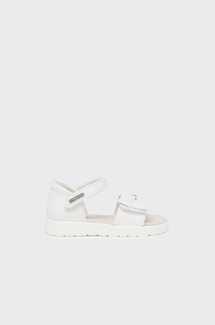 Детские сандалии Mayoral цвет белый