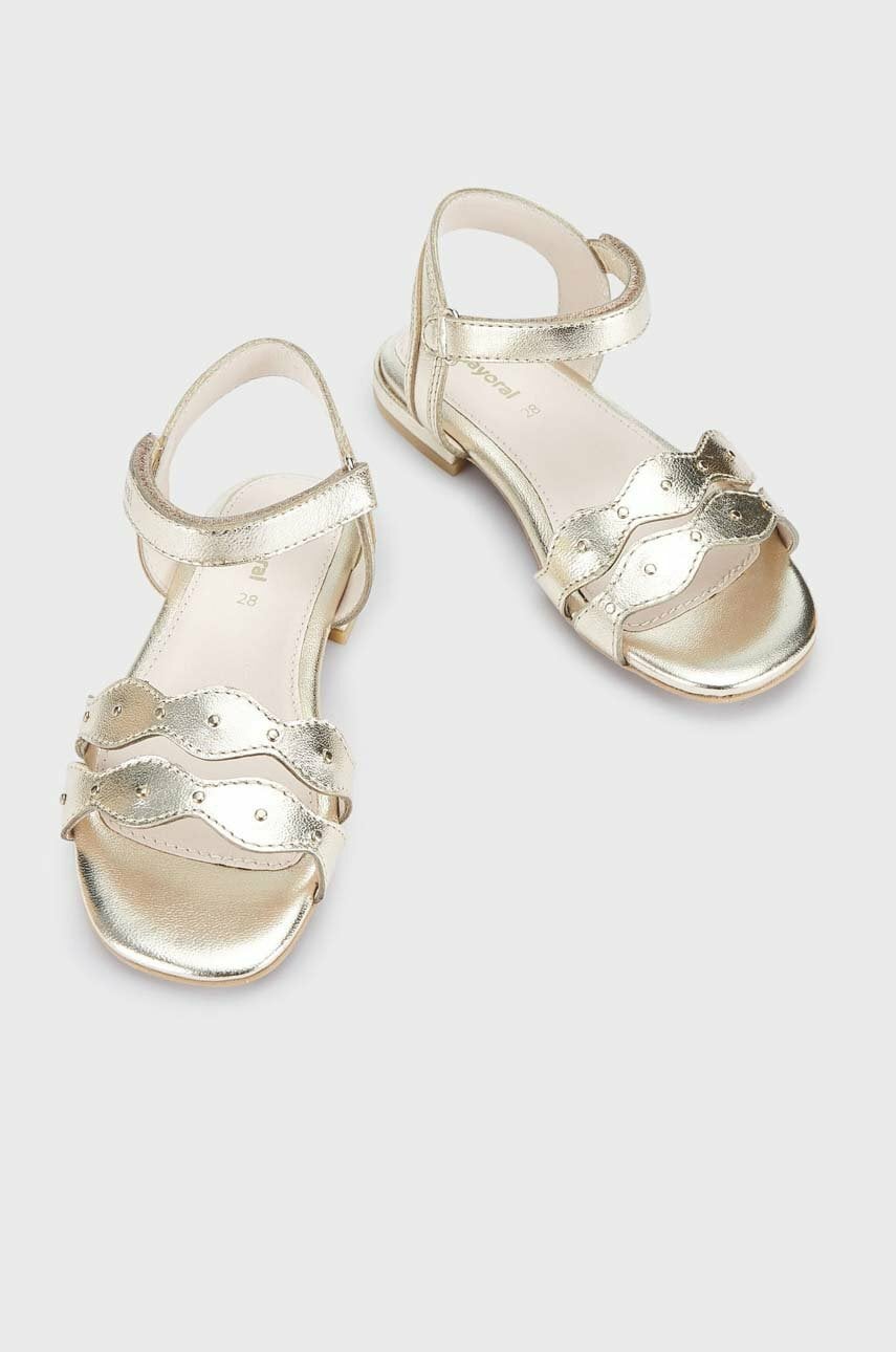 Așteaptă imaginea pentru produs