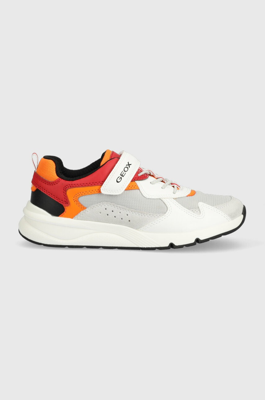 

Детски маратонки Geox в сиво, Сив